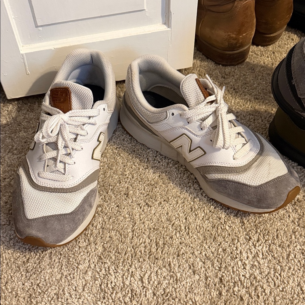 New Balance White and Gray Athletic Shoes